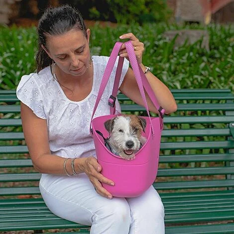 Ferplast WITH-ME Borsa In Resina Per Il Trasporto Di Cani Di Piccola Taglia. Vari Colori.. Variante - Misure: 21.5 X 43.5 X H 25 Cm - Fucsia 5 Ferplast WITH-ME Borsa In Resina Per Il Trasporto Di Cani Di Piccola Taglia. Vari Colori.. Variante - Misure: 21.5 X 43.5 X H 25 Cm - Fucsia - immagine 3