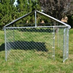 Recinto Con Tetto 2,3x2,3x1,22m Porta Con Chiusura Tetto Resistente A Raggi UV E Intemperie Cortile 11 Recinto Con Tetto 2,3x2,3x1,22m Porta Con Chiusura Tetto Resistente A Raggi UV E Intemperie Cortile -Cibi per cani in Italia 45689709 5