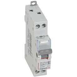 SEZIONATORE DI TESTA DX-IS - VITE/VITE - 2P - 400 V - 32 A - 1 M LEGRAND LEG406434